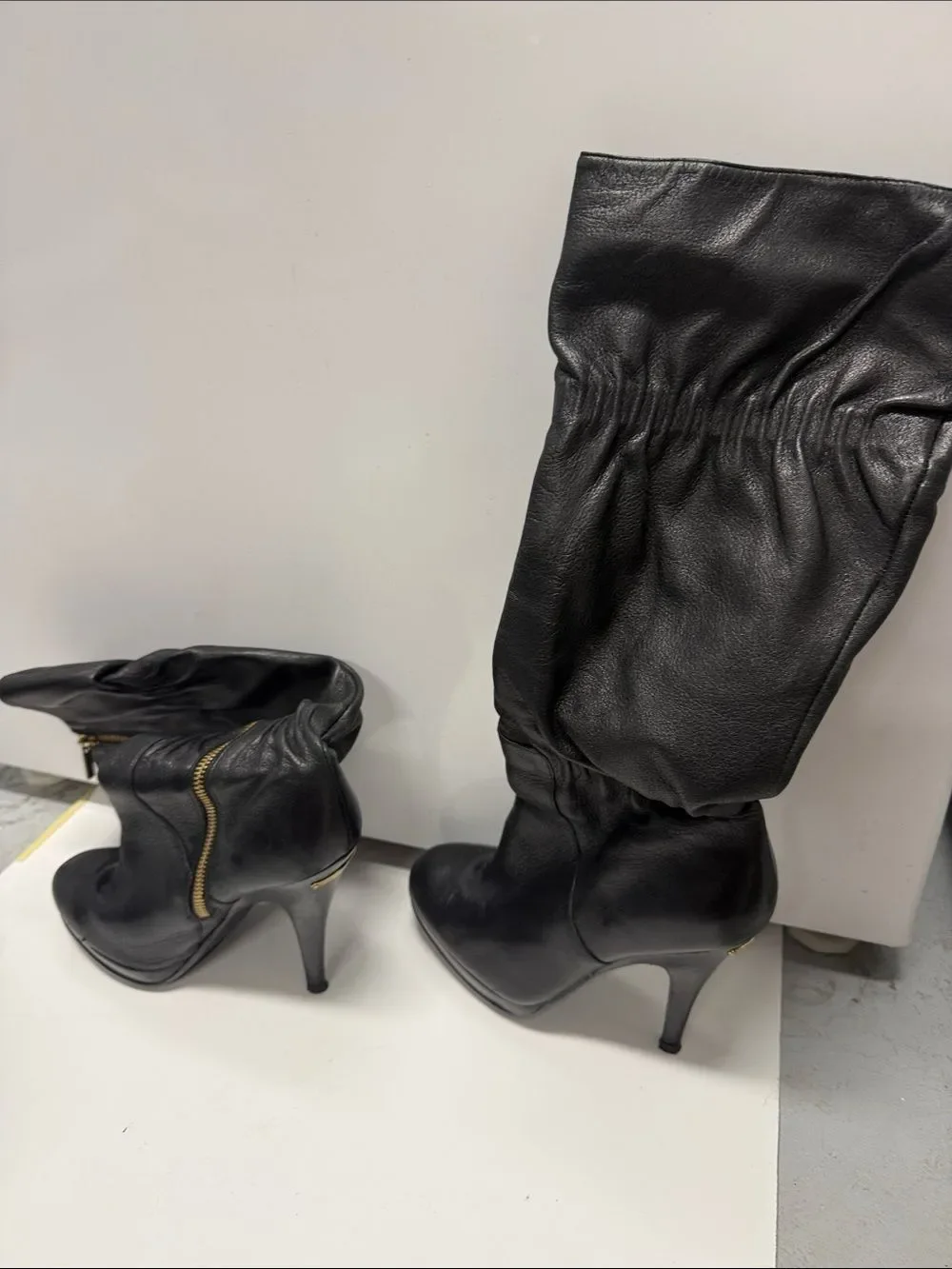 Michael Kors Soze 7.5 Black Leather Slouch Knee-High Heeled Boots - LIKE NEW